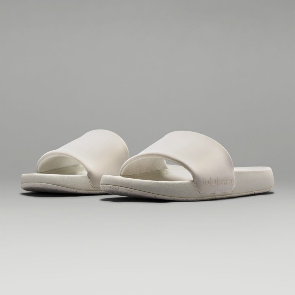 link to women's Restfeel slide shoes in the color bone